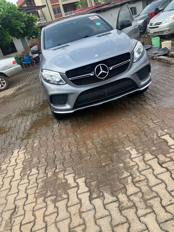 Main image of 2016 Mercedes-Benz GLE-Class